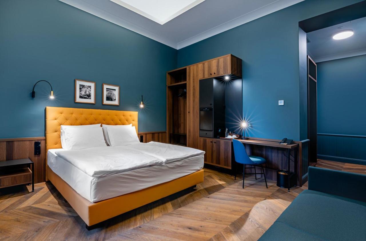 Palatinus Boutique Hotel 佩奇 外观 照片
