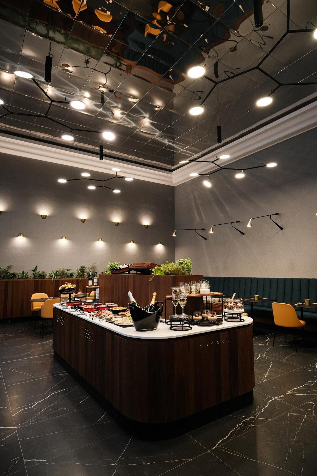 Palatinus Boutique Hotel 佩奇 外观 照片